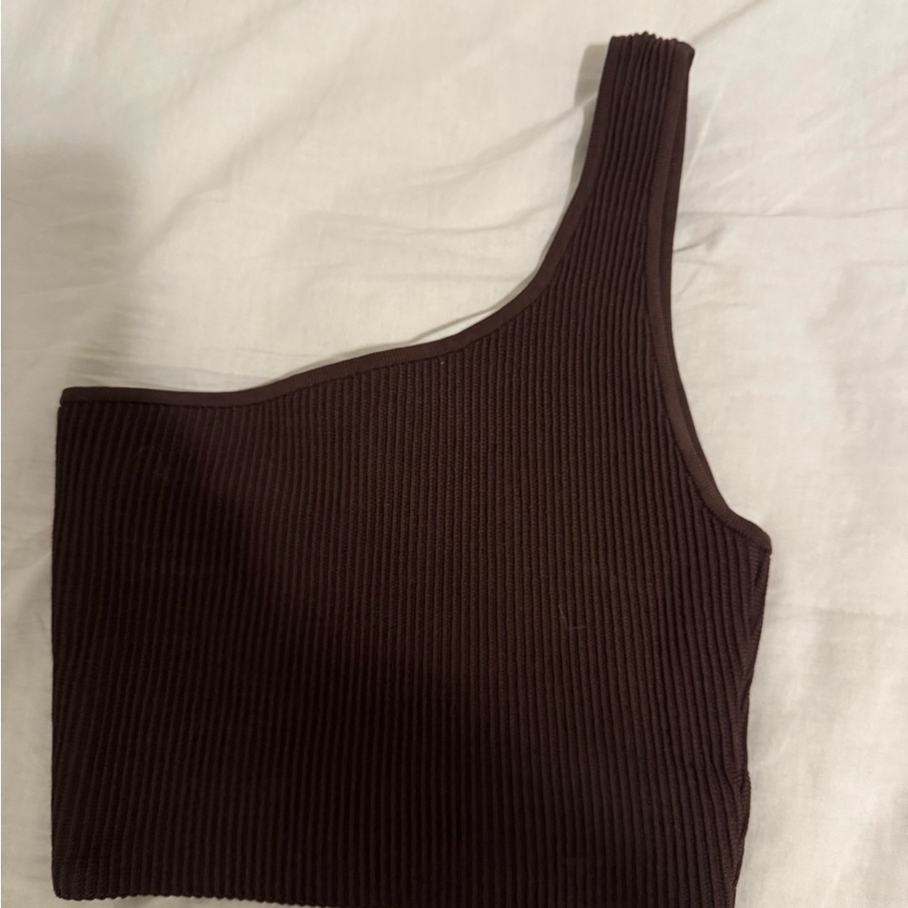 Aritzia Babaton off the shoulder top